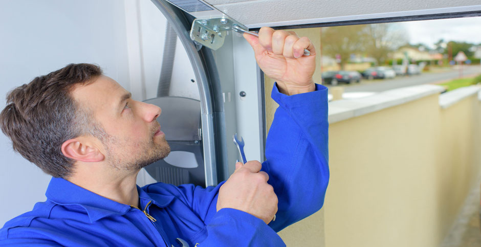 Overhead garage door Maintenance
 New York